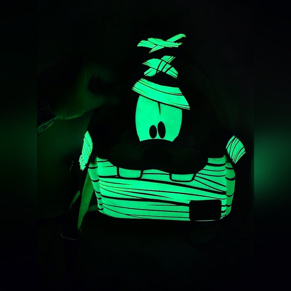 Loungefly Halloween Goofy Mummy Glow Mini Backpack - Picture 4 of 4